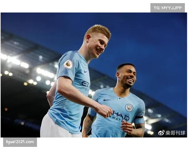 历史回顾:1992年英超创立初期与现今比赛平均跑动距离的对比分析 历史回顾:1992年英超创立初期与现今比赛平均跑动距离的对比分析